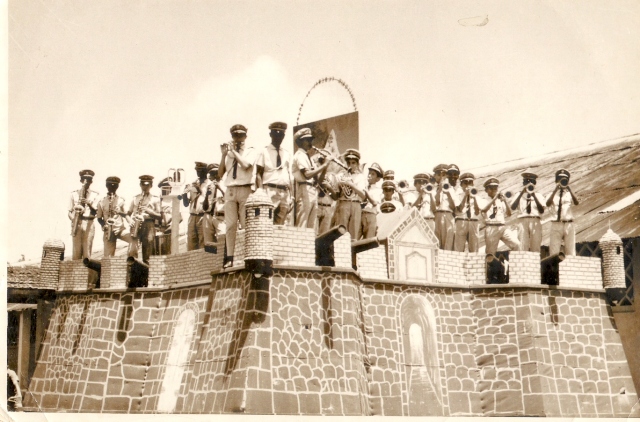 Oscar Santos em réplica da Fortaleza de são José de Macapá - 1962