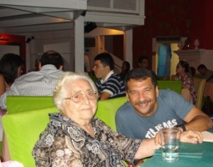 D. Giuseppe. Dias e a Avó de 99 anos.