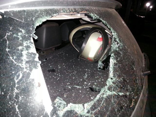 Carro do governador atingido ontem a noite