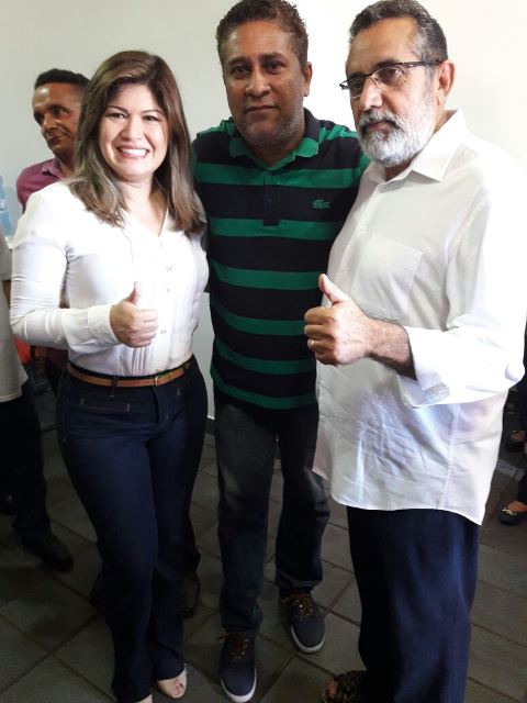 Aline com Gilvan, e o militante e jornalista, Rodrigo Portugal