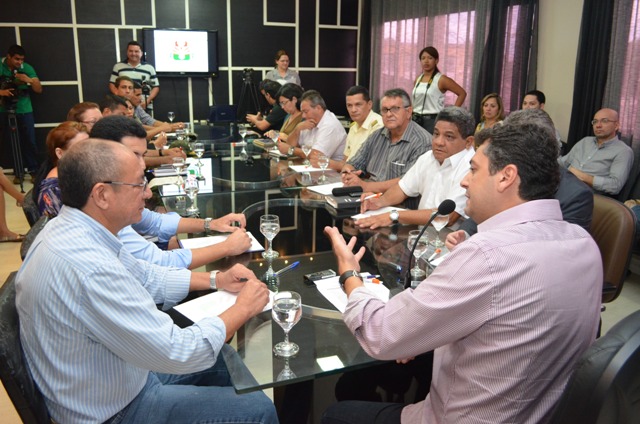 100 dias: Prefeitura de Macapá lidera ação conjunta contra a dengue
