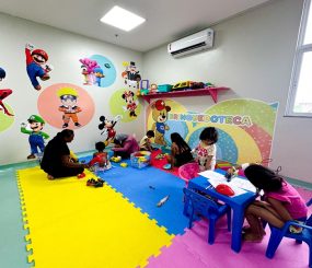 Hospital da Criança e do Adolescente utiliza brinquedoteca como método terapêutico para pacientes internados, em Macapá