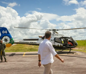 Governador Clécio acompanha chegada do helicóptero que será UTI aérea do GTA no Amapá: ‘resgate especializado para salvar vidas’