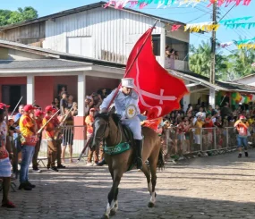 Governo do Amapá fortalece tradição centenária com a Batalha entre Mouros e Cristãos na Festa de São Tiago